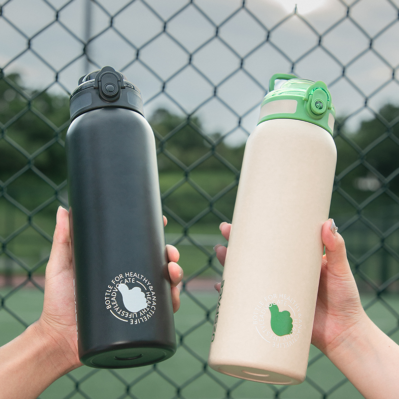 大拇指运动保温杯